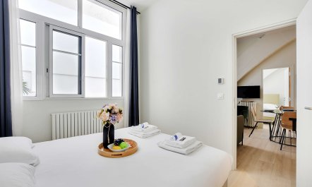 Parisian Pace 5