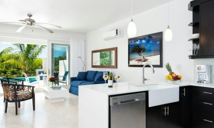 Romance Reef 4