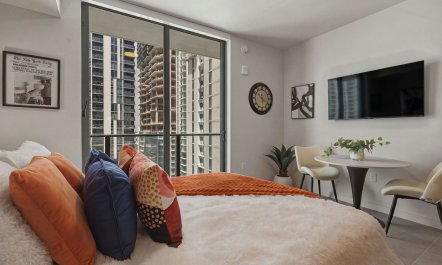 Sunrise Terrace on Biscayne 9
