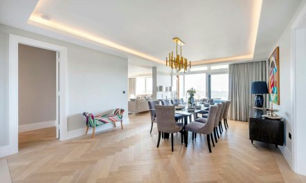 The Regent's Jewel 7
