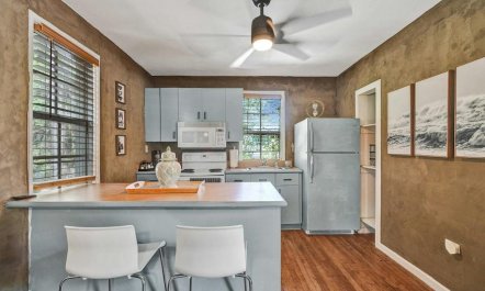 Ivy & Morningside 4