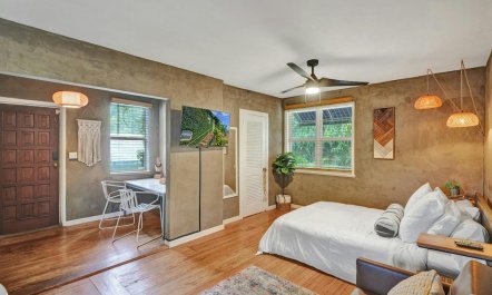 Ivy & Morningside 8
