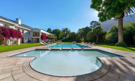 Constantia in Full Bloom 3