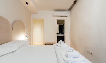 Marble Light on Cannaregio 9