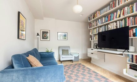 Dalston Deluxe 2