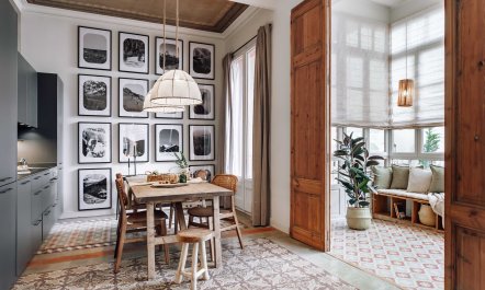 Tiles & Timber 9