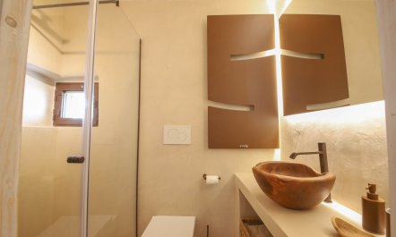 Jacuzzi Above the White City 6