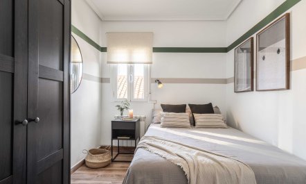 Pine & Linen 1