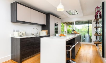4 Bed in Somerford Keynes 5