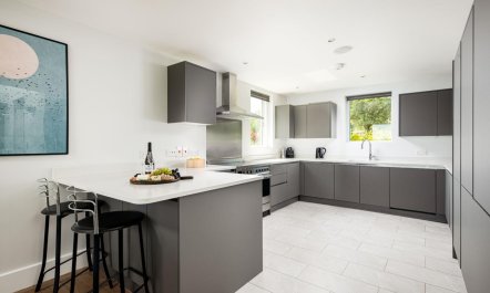 5 Bed in Somerford Keynes 6