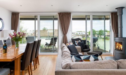 5 Bed in Somerford Keynes 2