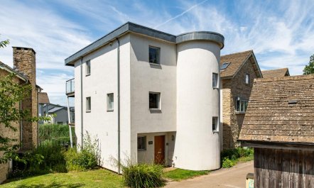 5 Bed in Somerford Keynes
