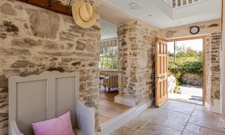 7 Bed in Lobb 1