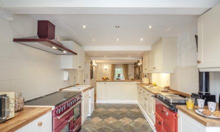5 Bed in Betws Garmon 4