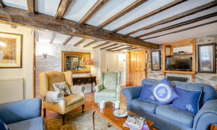 5 Bed in Betws Garmon 9