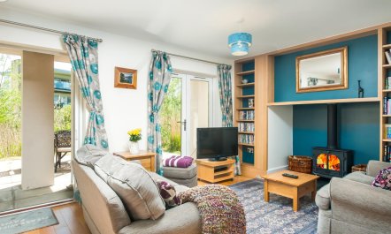 4 Bed in Somerford Keynes 4