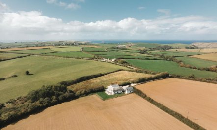 6 Bed in Trelights 5