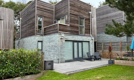 4 Bed in Talland