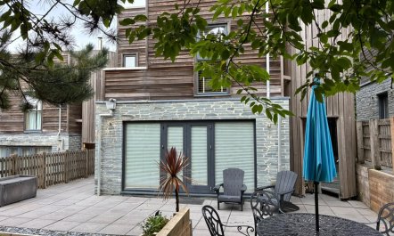 4 Bed in Talland 1