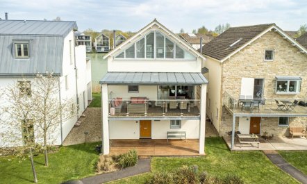 4 Bed in Somerford Keynes
