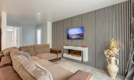 3 Bed in Hartland 1
