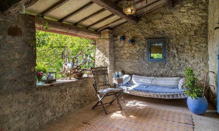 Terracotta & Stone 6