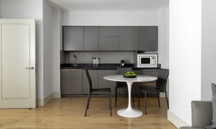 Bentinck Street Suite III 2