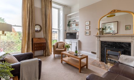 Regency Crescent 4