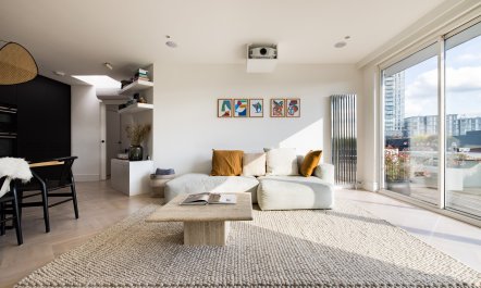 Nude Modern