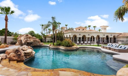 Canyon Rock Resort