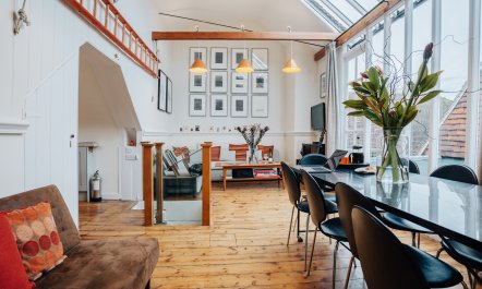 The Photographer's Studio
