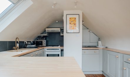 The Photographer's Studio 9