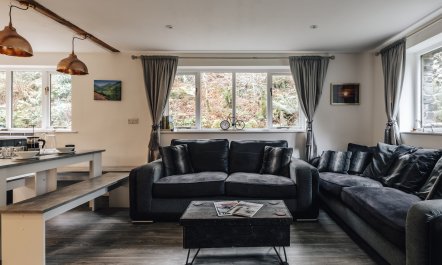 Fronwen Lodge 1