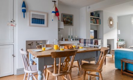 The Captain's Cottage 5