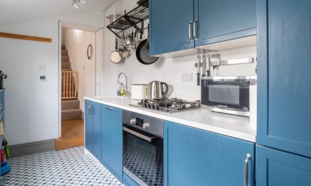 The Captain's Cottage 8