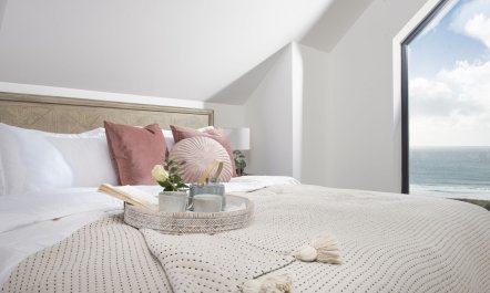Cornish Nightingale 9