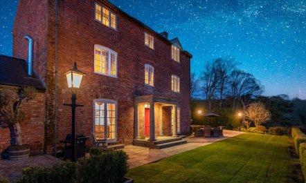5 Bed in Newtown 0