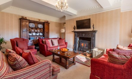5 Bed in Newtown 9