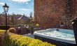 5 Bed in Newtown 1