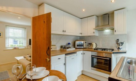 1 Bed in Eastbourne 4