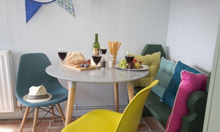 2 Bed in Robin Hood's Bay 7