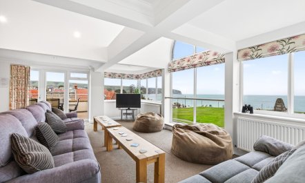 4 Bed in Swanage 1