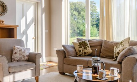 6 Bed in Ringwood 7