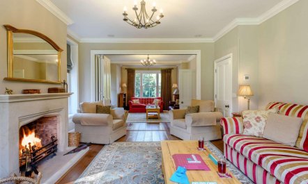 6 Bed in Ringwood 2