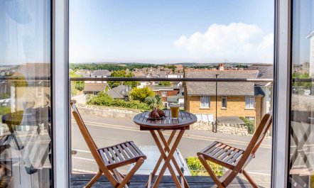 3 Bed in Shanklin 1