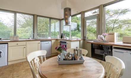2 Bed in Scarborough 2