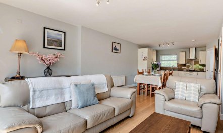 2 Bed in Cosheston 1