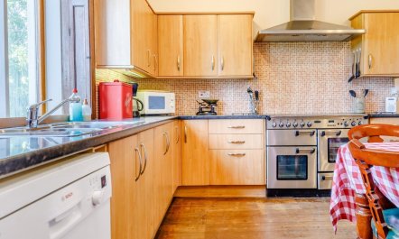 8 Bed in Rugeley 8
