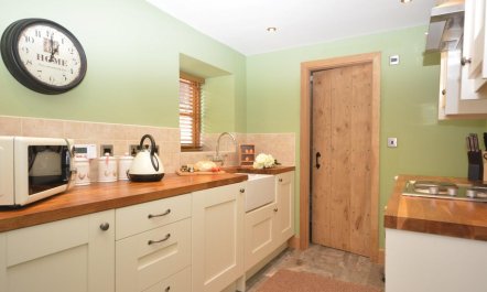 1 Bed in Lydney 5