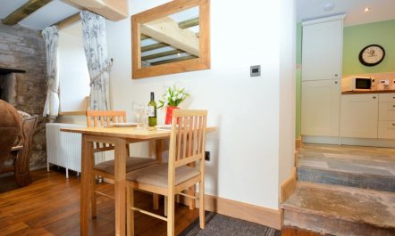 1 Bed in Lydney 6